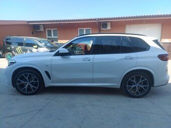 BMW x5 xDrive30d (210kw / 286k) rok 2021, najazdené 65000km