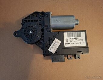 Peugeot 307 motorek stahování okna pravý přední