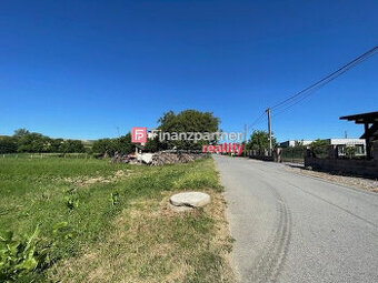 Vynikajúci veľký stav. pozemok-Svinia. IS áno (F632-14-ANM)