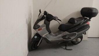 predam Piaggio X9