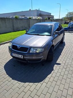 Superb 2.5 TDI automat 120kw.