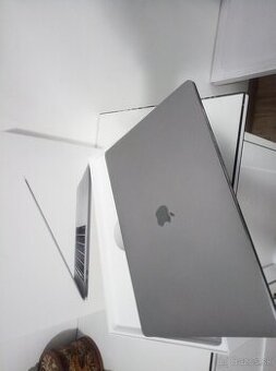 Macbook pro 2016 inch 15