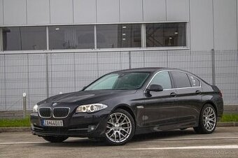 BMW Rad 5 530d xDrive A/T