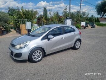 Kia Rio benzin