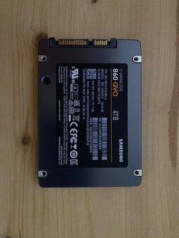 Samsung SSD 860 QVO 4TB + box s USB-C