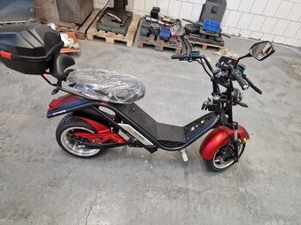 Elektrický skúter/ Motorka