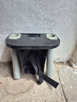 Držiak na udice a sonar