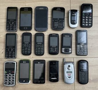 Zbierka starých mobilov Samsung