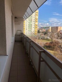kľud ticho a predsa centrum-3izbový byt - 1