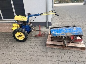 Predám malotraktor Agzat s príslušenstvom