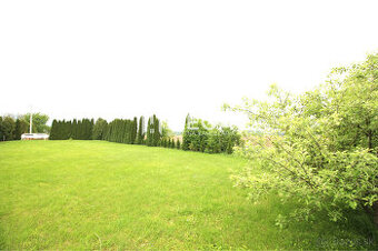 EXKLUZÍVNE NA PREDAJ TOP STAVEBNÝ POZEMOK V MESTE STRÁŽSKE