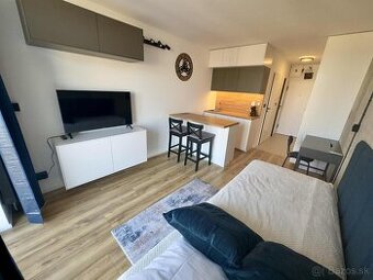 Prenájom – štýlová garsónka v Kosmalte, Košice – Terasa