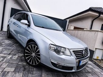 Volkswagen Passat B6 HIGHLINE Sedan 2,0 fsi 110kw benzín