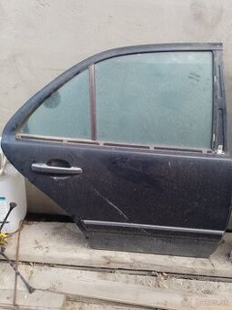 Pravé zadné dvere Mercedes W210