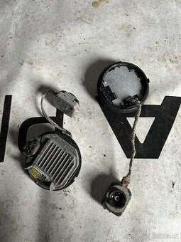 Toyota avensis T27 jednotka na xenon 85967-02010