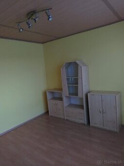 Dám do dlhodobého prenájmu 1-izbový byt v ZV