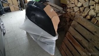 Kapota Mitsubishi Pajero