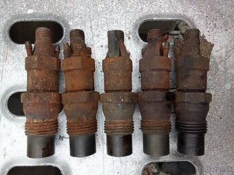 1kus vstrekovacej trisky škoda Felicia 1.9d 47kw rok 2001