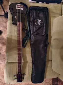 Predám basovú gitaru Höffner