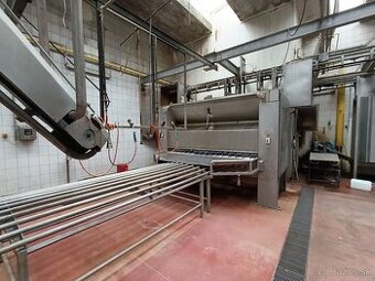 Rozpredám zariadenie - stroje z bitúnka - linky