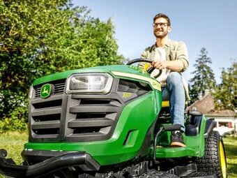 Traktorová kosačka John Deere X107