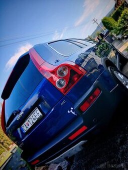 Predám Volvo XC90 2.4 136kw Ocean Race 4×4
