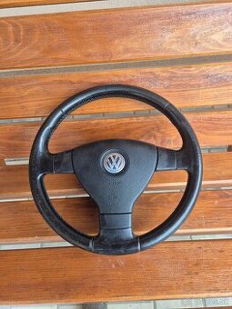 Predám trojramenny kožený volant pre Volkswagen VW GROUP