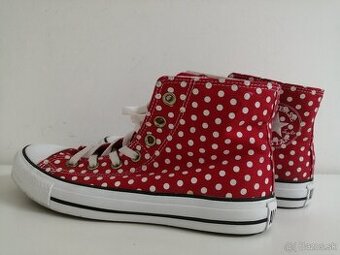 CONVERSE bodkované