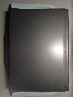 MSI Katana GF66 čierny v zdravom stave + chladiaca doska