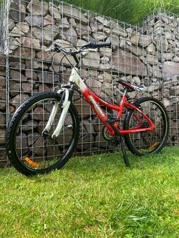 Bicykel Pirana červeno-biely