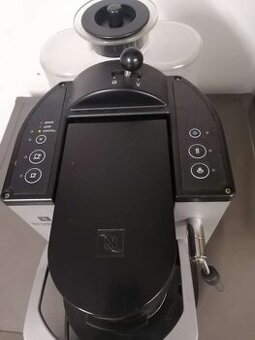 Kapsulový kávovar Nespresso ES80