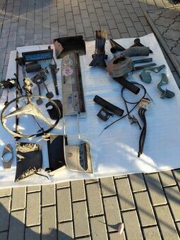 Náhradné diely Škoda 100