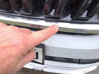 Kupim na Skoda Octavia 3 predfacelift chromovy  ramik masky