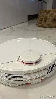 Predám Robotický  vysávač -mop