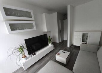 Prenájom 2i byt, Zvolenská cesta, Radvaň, Banská Bystrica.