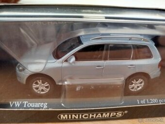 Predám modely áut minichamps 1:43.