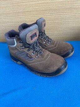 Pracovná obuv č.43