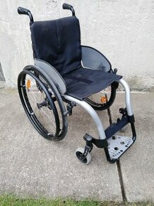 Aktívny invalidný vozík