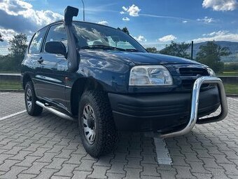 Suzuki 4x4 grand vitara benzín