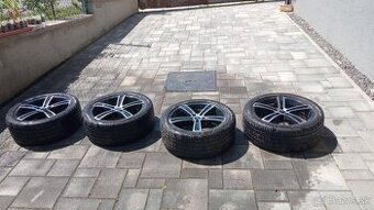 Momo strike black 5x100 R17