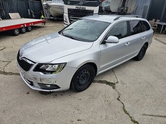 ŠKODA SUPERB COMBI 2.0 TDI 125KW DSG 2014