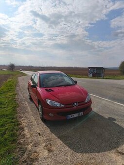 Predám Peugeot 206.  Rok 2008