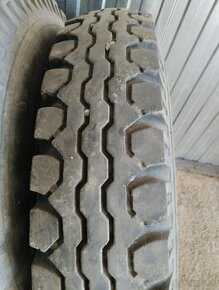 Pneu 8.25/20