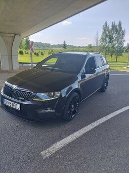 Škoda Octavia Combi 2.0 TDI DPF RS LOOK DSG