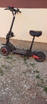 Ponukam na predaj elektricku kolobešku KUGOO G-Booster