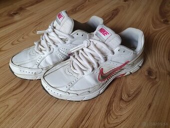 Dámske Nike tenisky - 1