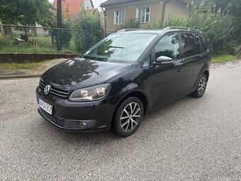 Vw Touran TDi 7miest - 1