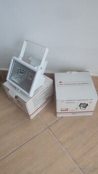 2 solarne + 2 halogenove svetla