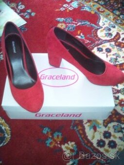 Semišové lodičky 38