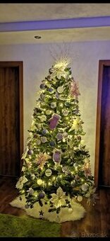 Nádherný vianočný stromček